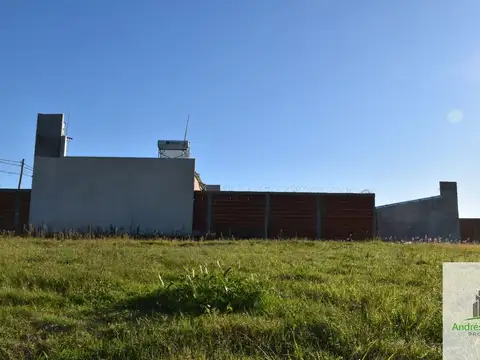 Padre Capuchinos y 25 de Mayo 100