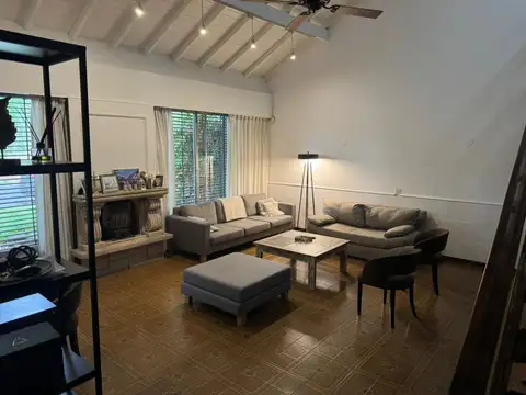 Casa 4 ambientes con 3 baños