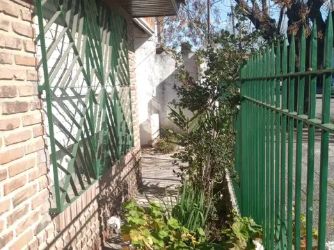 San Luis y Miguel Cané