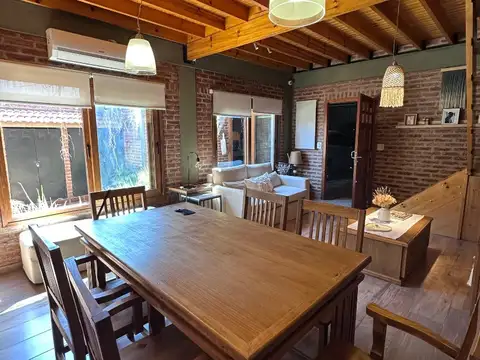 Avenida Hipólito Yrigoyen 16000