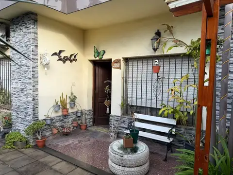 Martin Coronado 3958 Castelar Sur