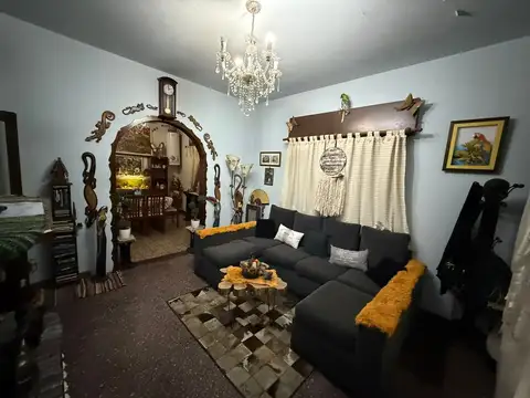 Casa en Venta en Castelar Sur, USD 145.000