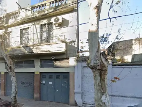 Venezuela e/ Colombres y Pasaje José Julián Pérez