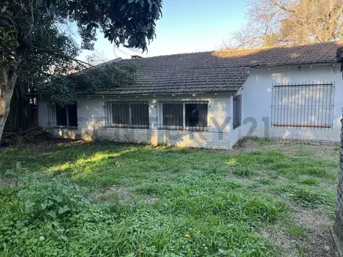 454 entre 20 y 21 1600, Piso 0