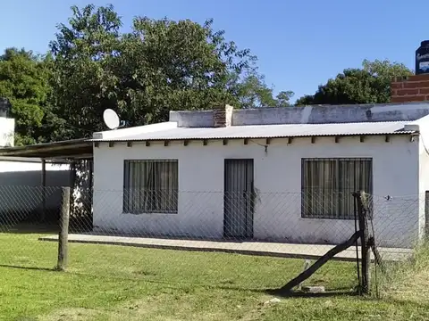 Casa amplia posee solo boleto de compra venta.