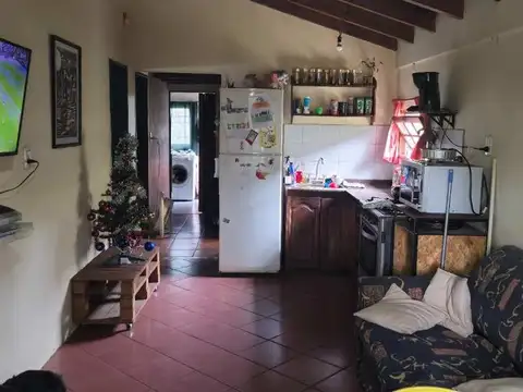 Casa 3 ambientes con 2 baños