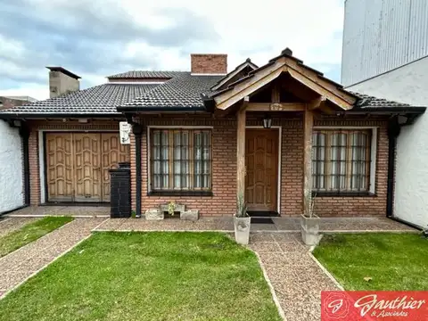 CHALET en venta ESTILO ELEGANTE Luminoso OPORTUNIDAD residencial amplitud