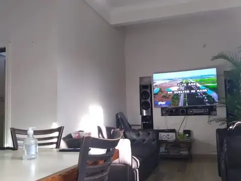 Depto Tipo Casa en Venta de 5 ambientes