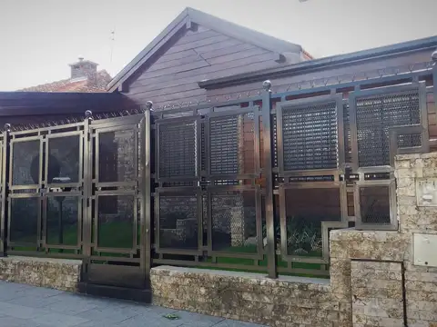 Av Cnel M Larrazabal 3400