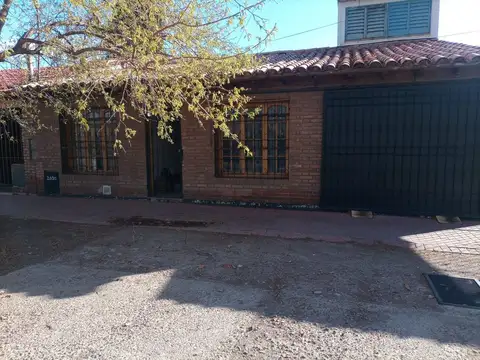 VENTA de casa en Maipu a metros de Fco. Gabrieli