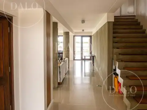 Casa en Venta al Este