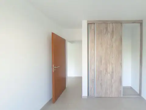 Departamento en Venta en Luis Agote, USD 78.000