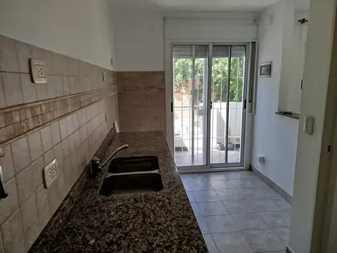 Departamento en Alquiler en Coghlan, $ 1.350.000