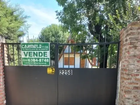 DEL VISO. BARRIO , EL ROCIO,  A 1 CUADRAS RAMAL PILAR, CHALET ALPINO EN EXCELENTE ESTADO-