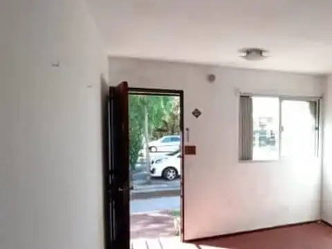 Casa 7 ambientes con 2 baños