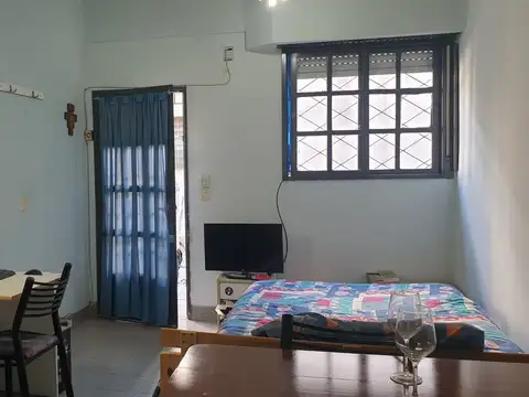 Depto Tipo Casa en Venta 32 años