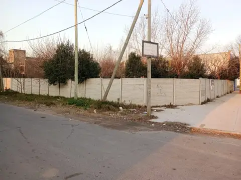 Terreno en Venta en Sourigues, USD 260.000