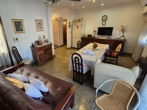 Casa Villa Madero 3 dormitorios terraza cocheras apto crédito