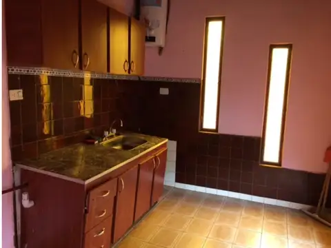 Carlos Pellegrini 900