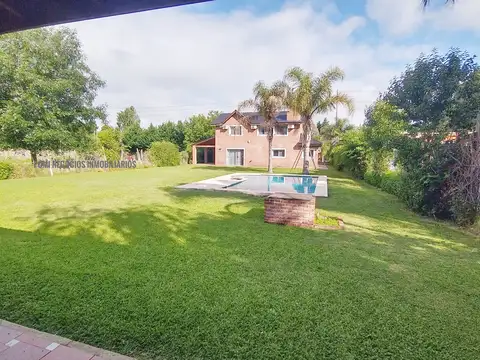 B Las Nazarenas Km 50,5 Parque 1003 m² Casa 2 plantas Pb 1dorm Pa 3d Suite Vestidor gran Quincho Pileta