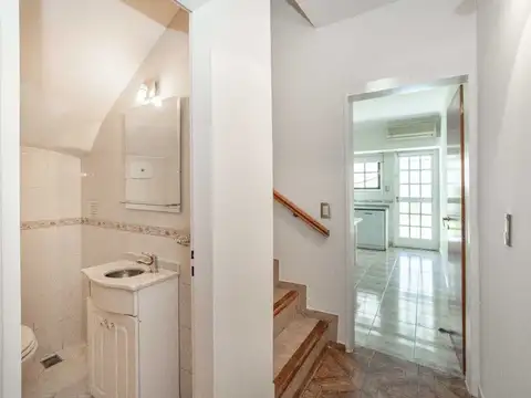 Casa en Alquiler con 1 cochera