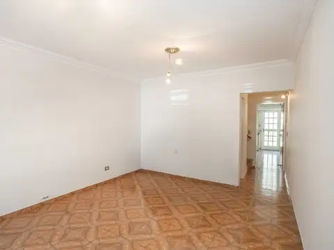 Casa en Alquiler en Ramos Mejia, $ 1.400.000