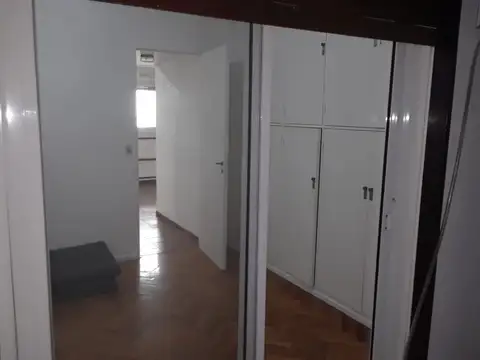 DOS AMBIENTES PB  FRENTE ENTRADA INDEPEND : APTO PROFESIONAL Actualmente Alquilado con Buena renta