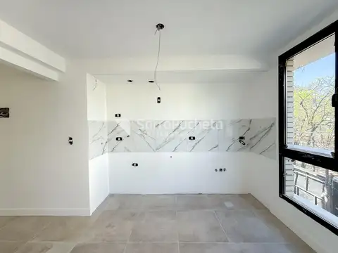 Venta departamento 3 ambientes Moron centro (2°A)