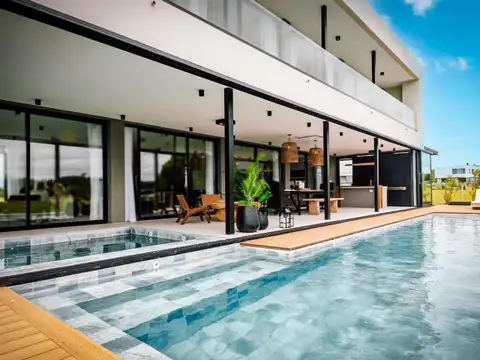 Casa en barrio privado Casonas del Haras