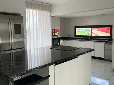 CASA 4 AMBIENTES EN VENTA EN LA ALAMEDA CANNING