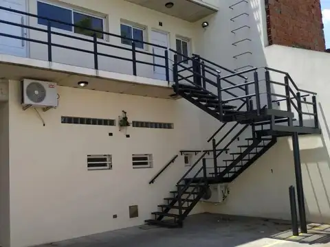 Mariano Santamaría 2200, Piso 1