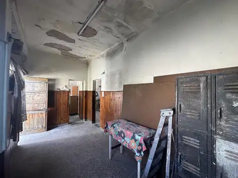 Depto Tipo Casa en Venta 100 años