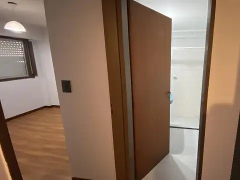 Departamento dos ambientes - Morón