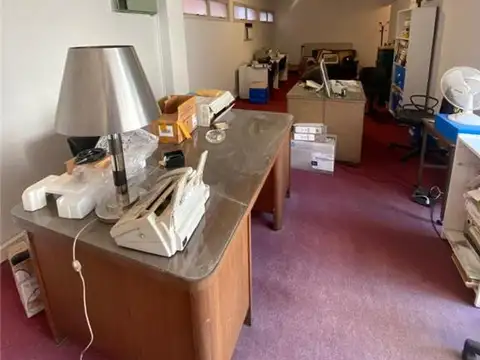 Oficina en Venta con 2 cocheras