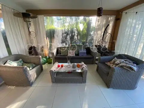 EL ROCIO - 3 dorm + hermosa galería + piscina