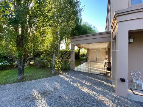 Sargento Cabral 3400