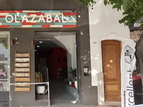 Local 7 y Pza Olazábal - 240m²  Múltiples Destinos