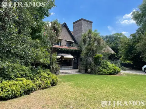 Casa en Alquiler de 4 dormitorios