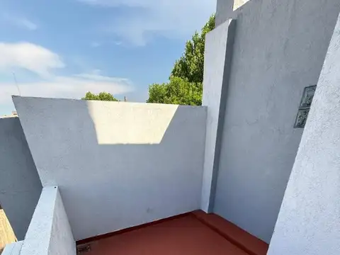 Depto Tipo Casa en Venta en Villa Luro, USD 110.000