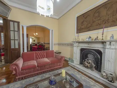 Casa en Venta con 1 cochera