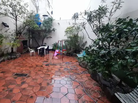 Depto Tipo Casa en Alquiler en Balvanera, USD 2.600