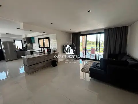 Casa en Alquiler de 3 dormitorios