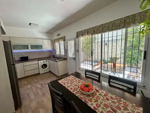 Depto Tipo Casa en Venta con 1 cocheras