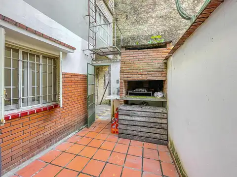 Departamento 7 ambientes con 2 baños