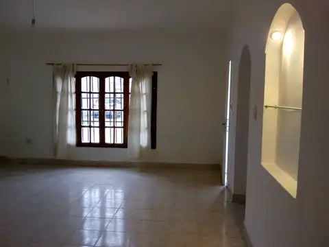 PICO TRUNCADO PROPIEDAD 2 DORMITORIOS CON DEPTO