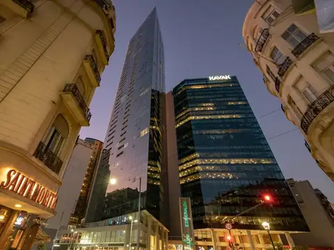 Oficina Monoambiente con 8 baños