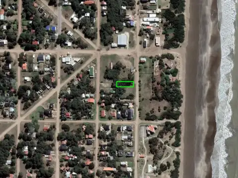 Lote a pocos metros del mar. Nueva Atlantis.