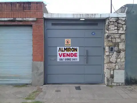 Venta | Casa | 3 Dormitorios | Cochera | Pileta | Capitán Bermúdez | Barrio Centro