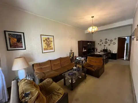 VENTA CASA 3 DORM ALTO ALBERDI / COCHERA P/3 AUTOS