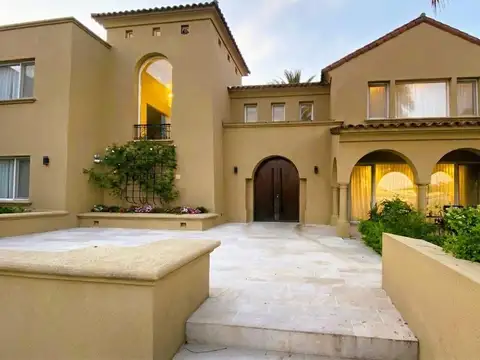 Casa en Venta de 5 dormitorios